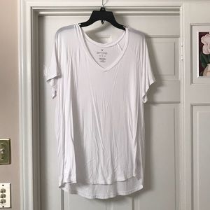 American Eagle casual tee